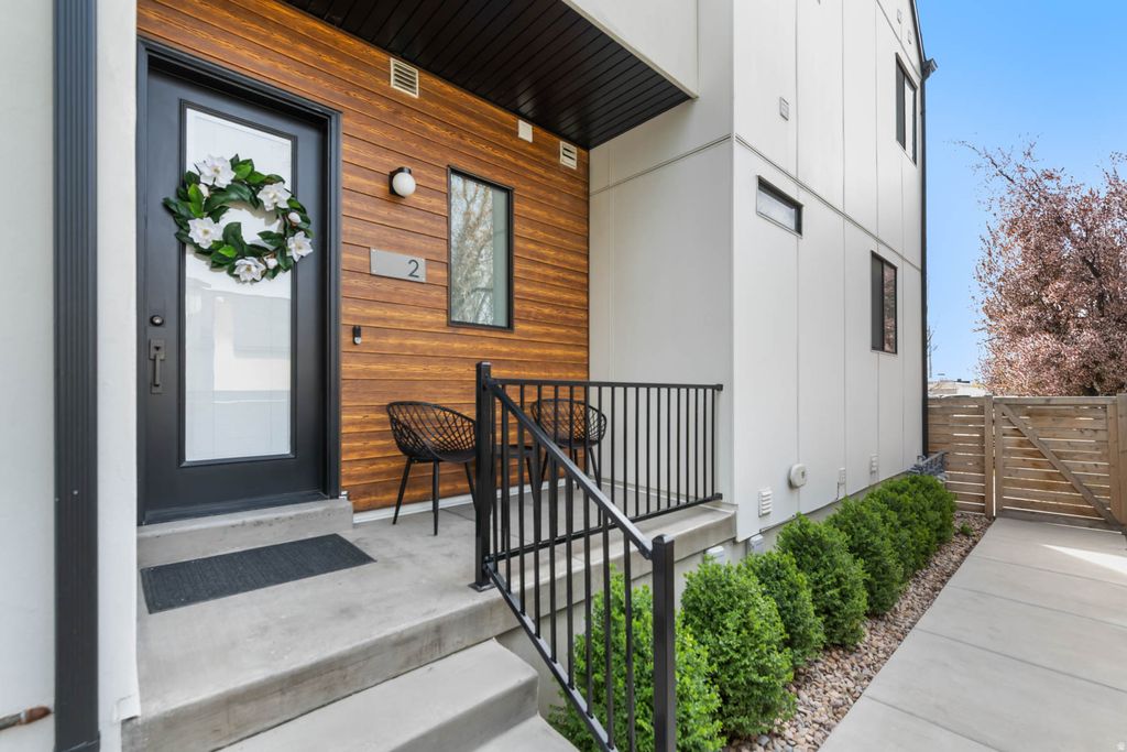 Photo of 869 S WASHINGTON ST #2, Salt Lake City, UT 84101 (MLS # 2145874)
