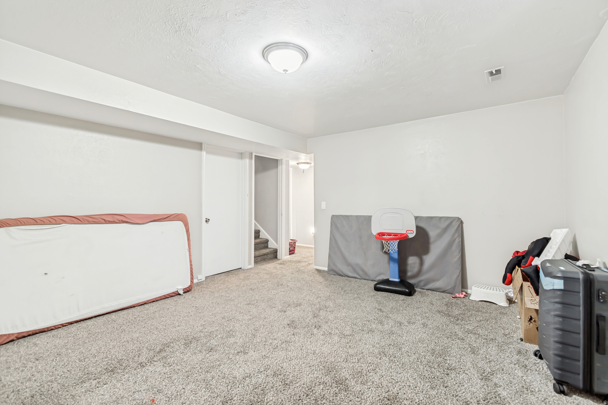 CENTRAL ESTATES - Residential Income