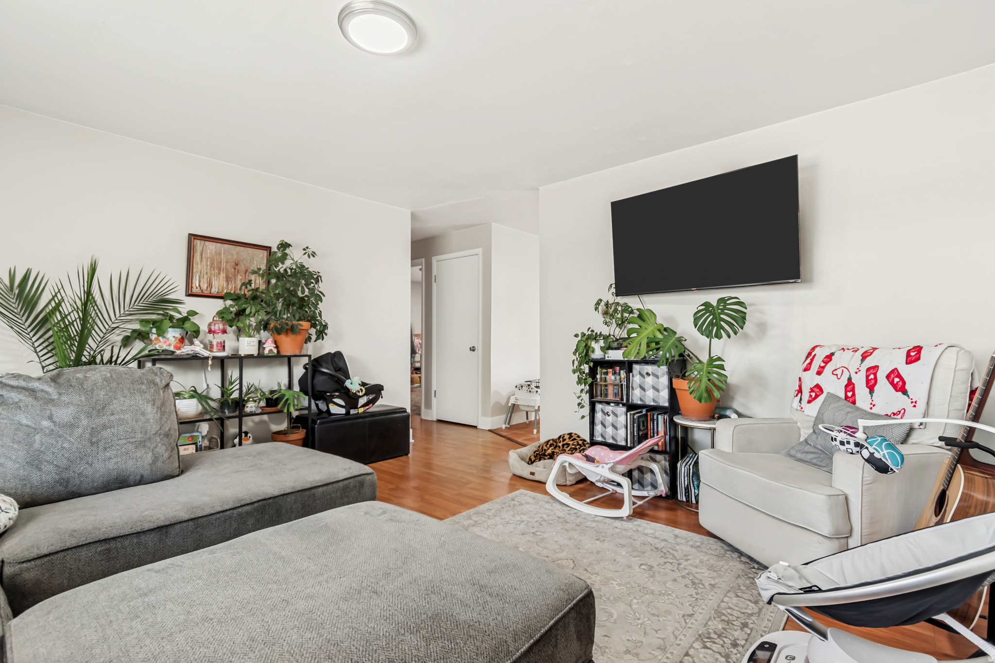 CENTRAL ESTATES - Residential Income