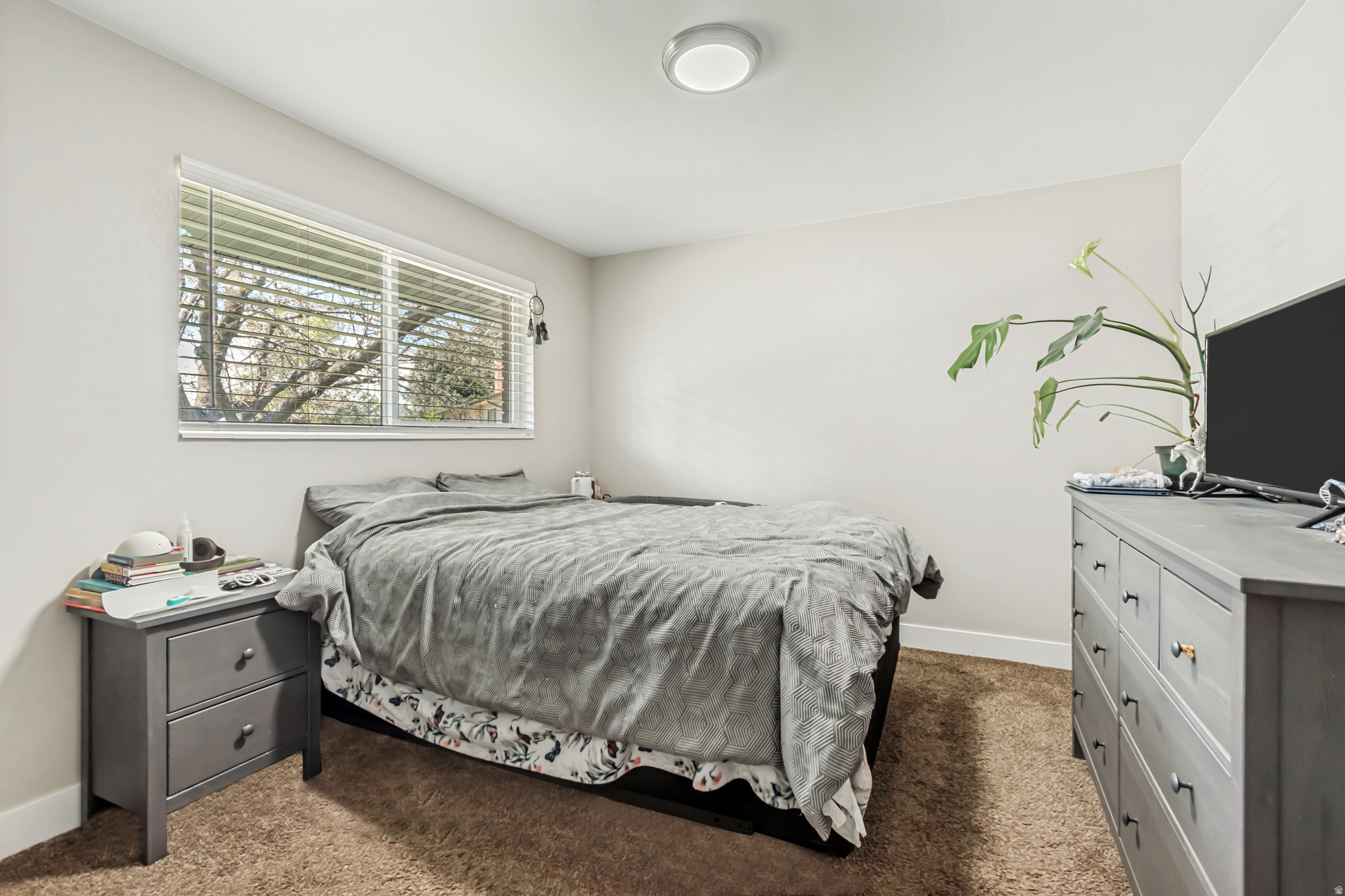 CENTRAL ESTATES - Residential Income