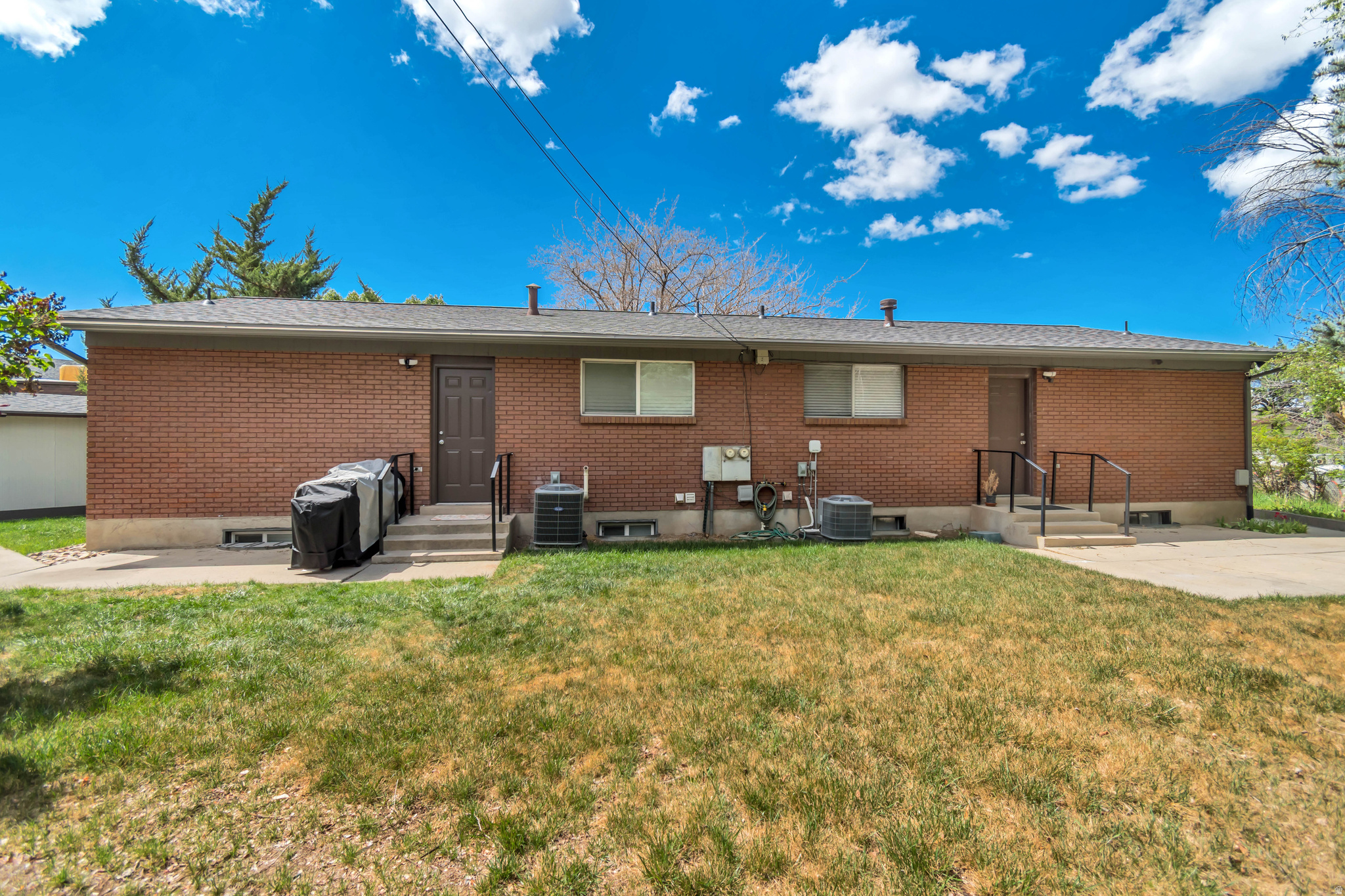 CENTRAL ESTATES - Residential Income