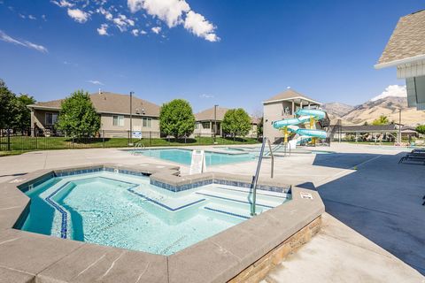 Tiny photo for 122 E 690 S, Smithfield, UT 84335 (MLS # 2154833)