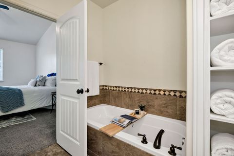 Tiny photo for 122 E 690 S, Smithfield, UT 84335 (MLS # 2154833)