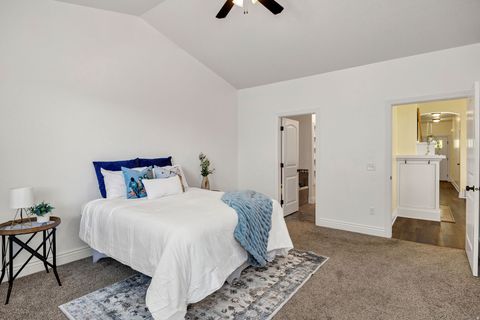 Tiny photo for 122 E 690 S, Smithfield, UT 84335 (MLS # 2154833)