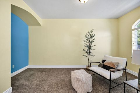 Tiny photo for 122 E 690 S, Smithfield, UT 84335 (MLS # 2154833)