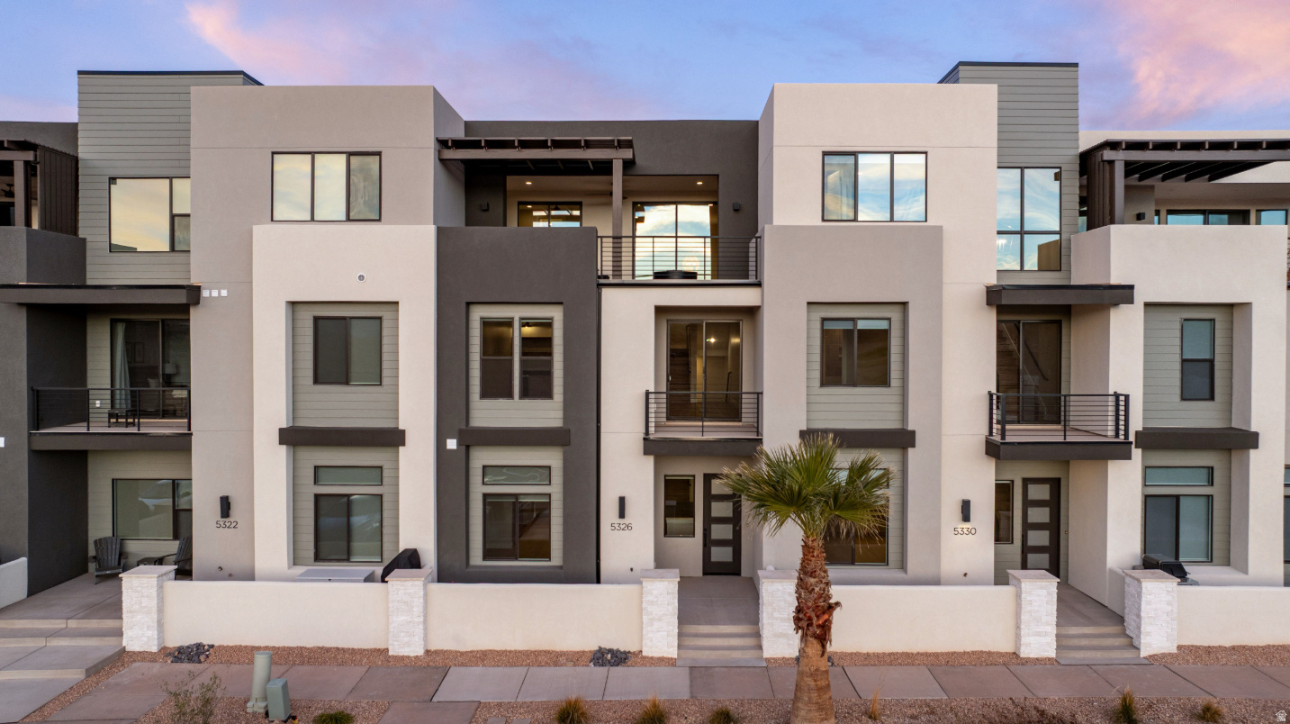 DESERT COLOR RESORT - Residential