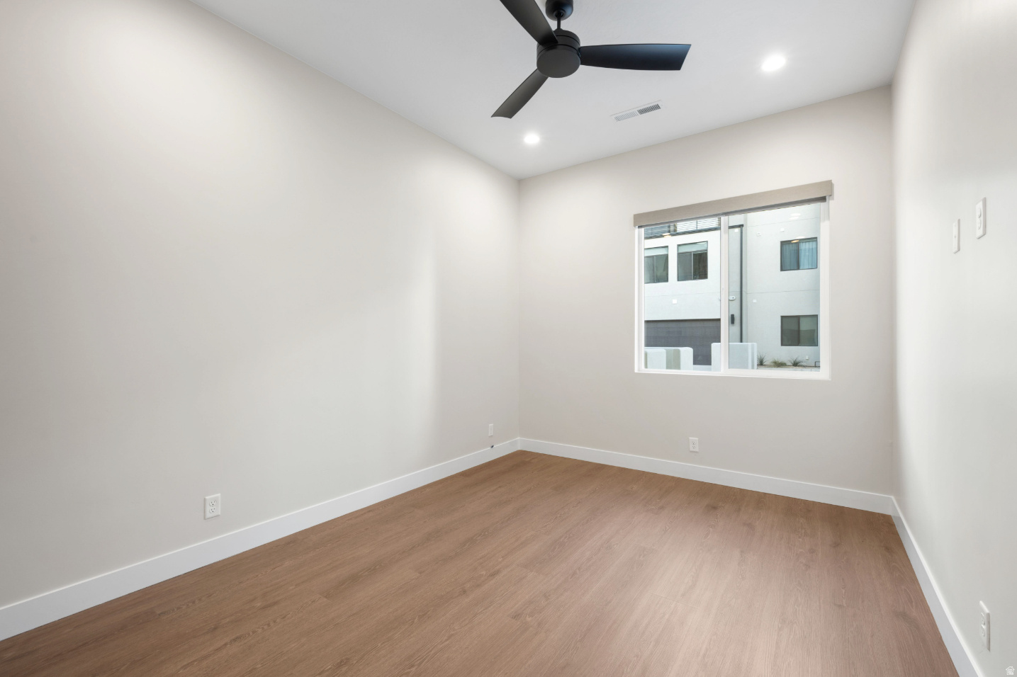 DESERT COLOR RESORT - Residential