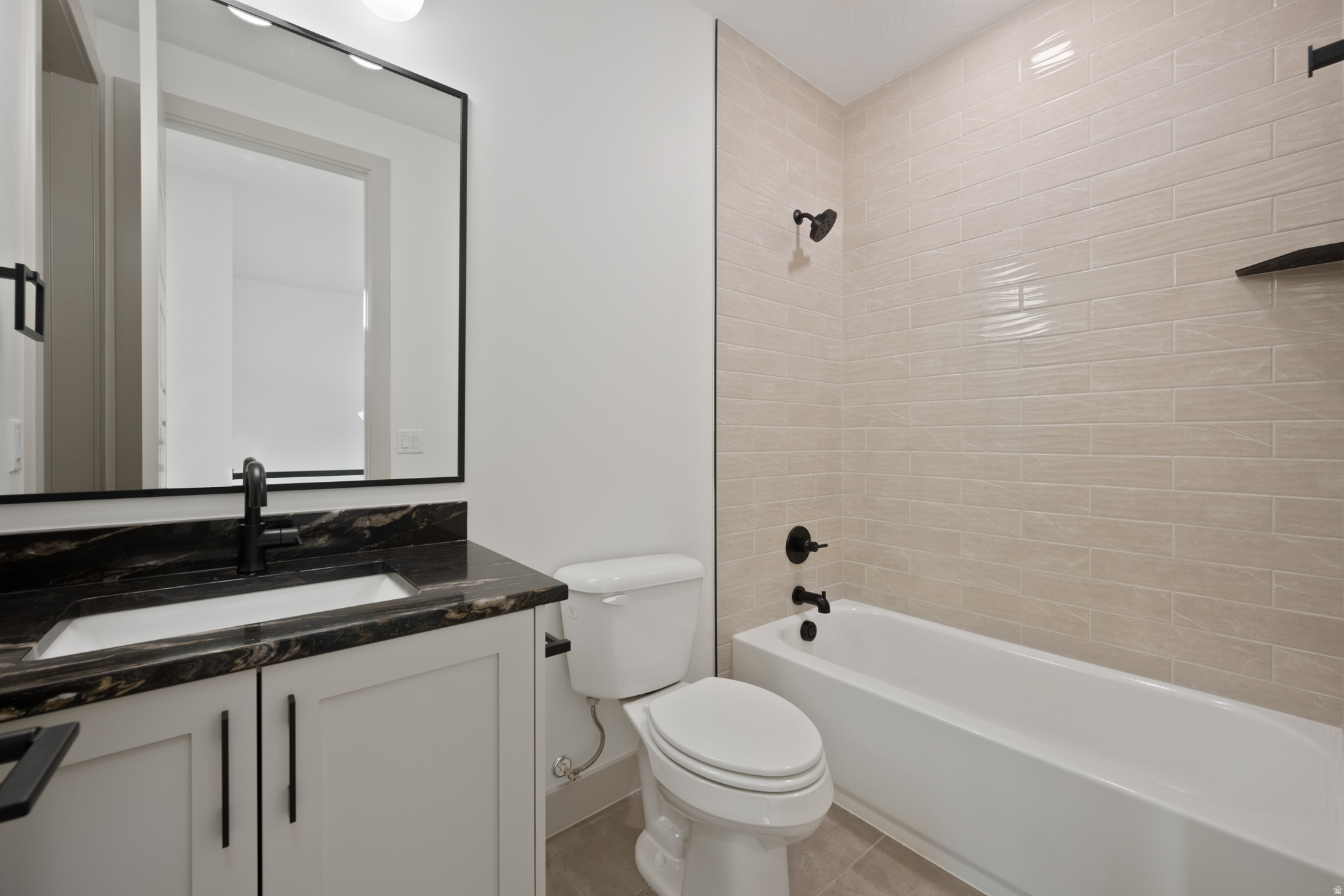 DESERT COLOR RESORT - Residential