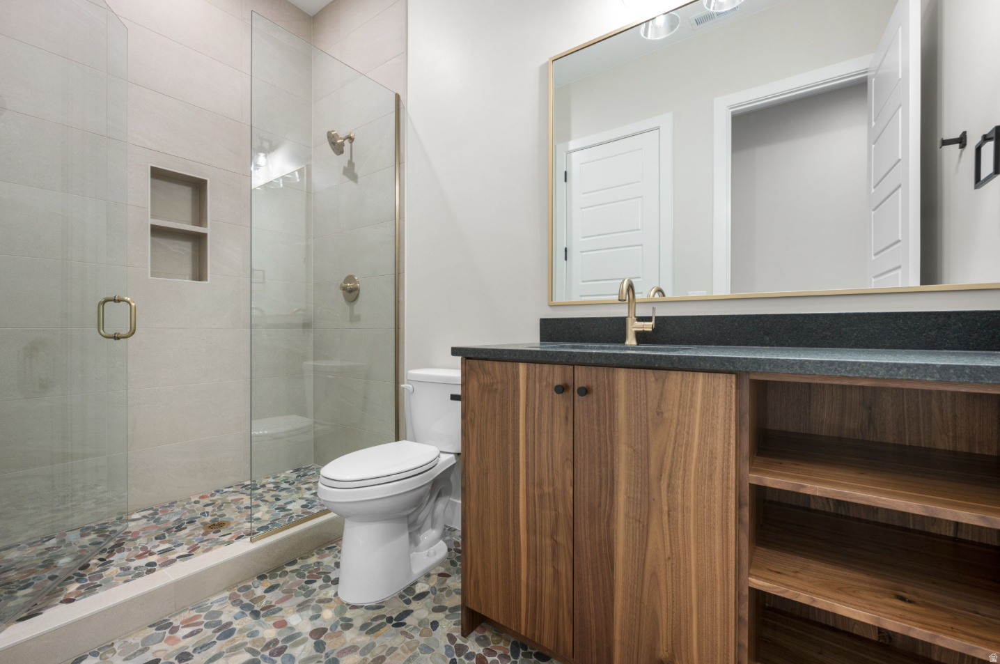 DESERT COLOR RESORT - Residential