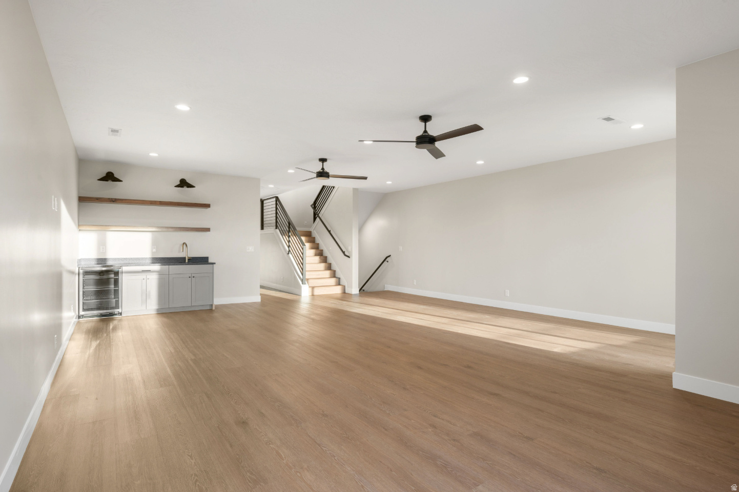 DESERT COLOR RESORT - Residential