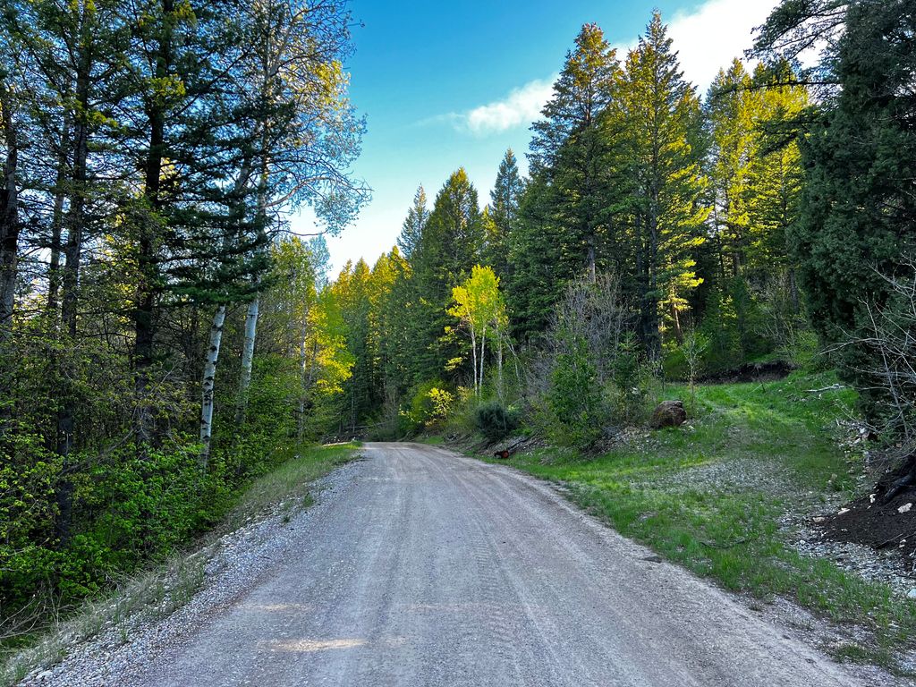 Photo of 237 MARTEN DR #237, Lava Hot Springs, ID 83246 (MLS # 2155998)