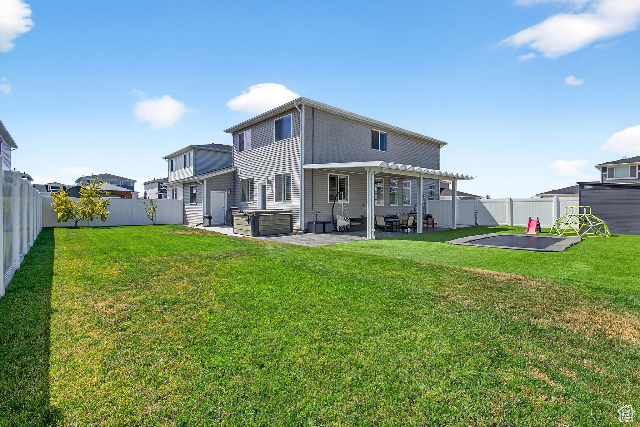 YULISA ESTATES - Residential Income