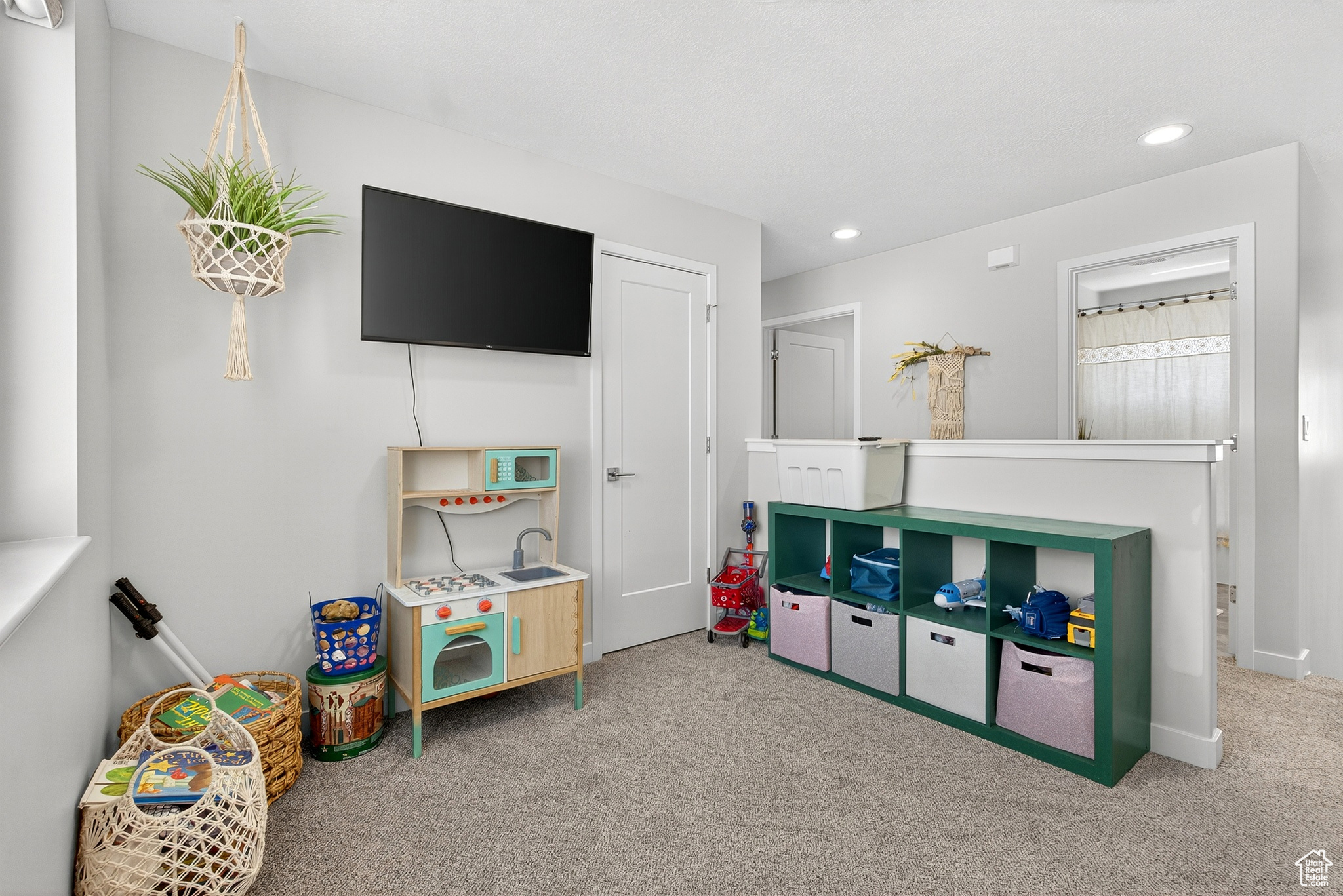 YULISA ESTATES - Residential Income