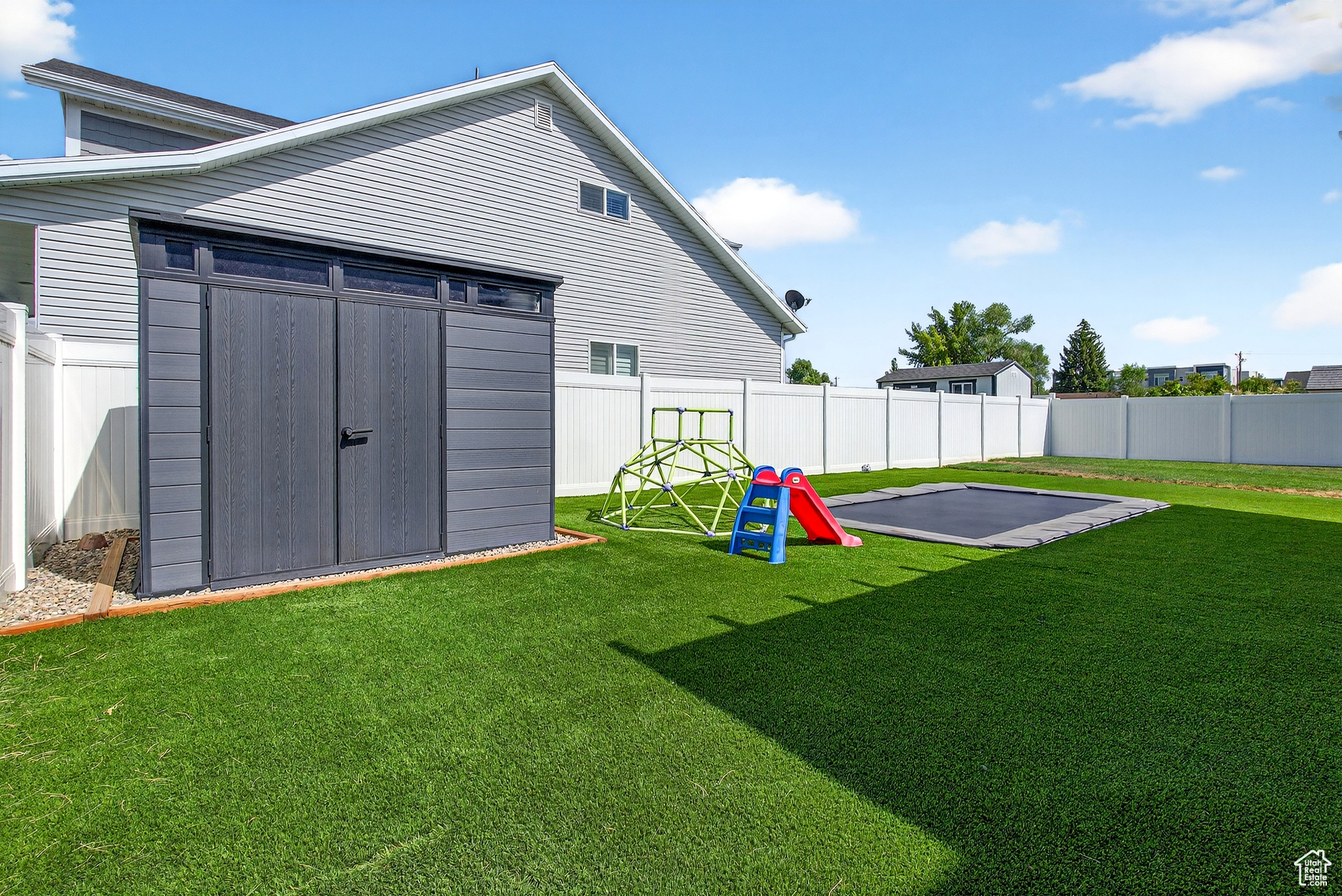 YULISA ESTATES - Residential Income