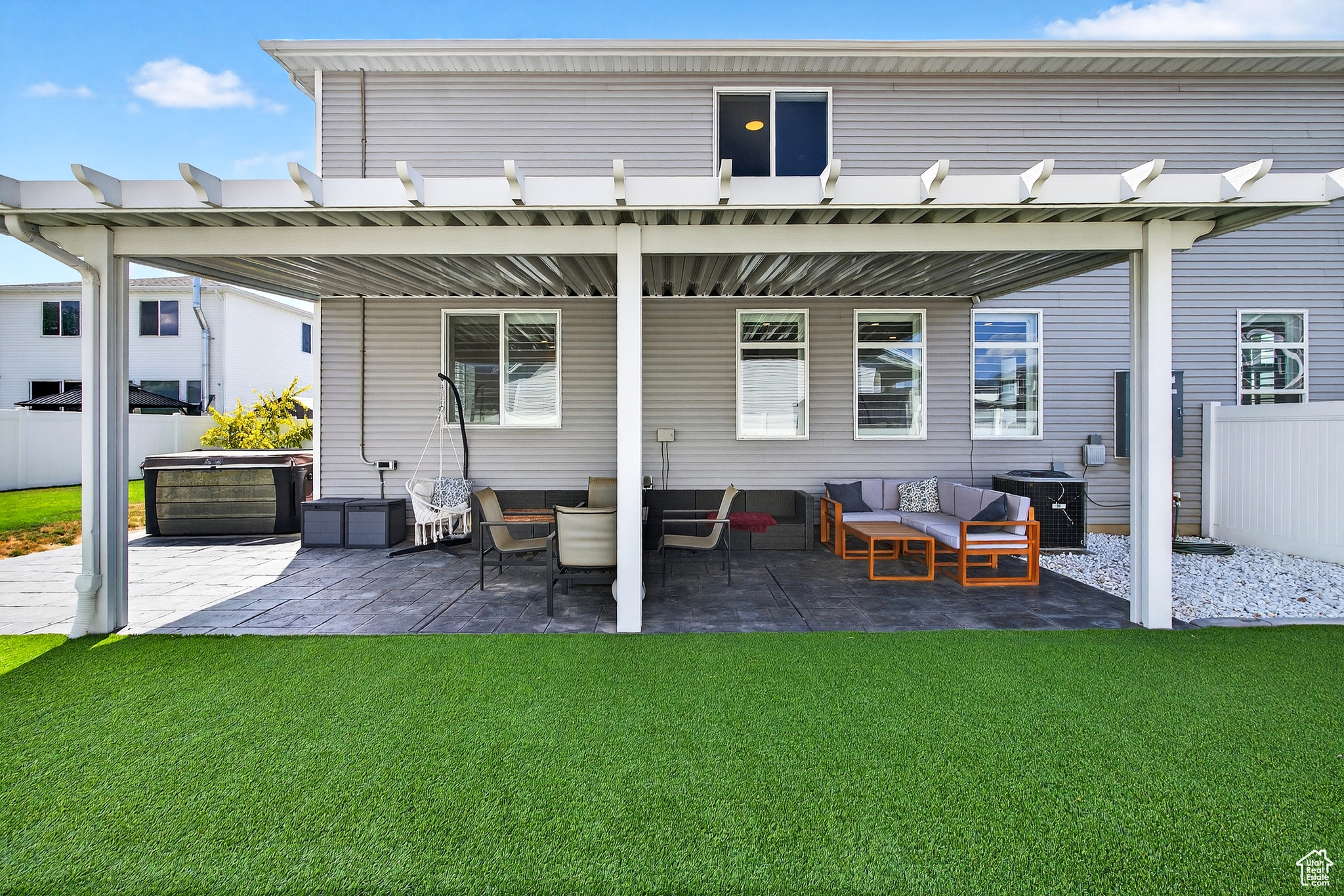 YULISA ESTATES - Residential Income