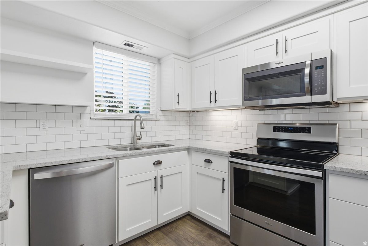 GRAPE IVY PLACE PHASE 1 CONDO - Residential