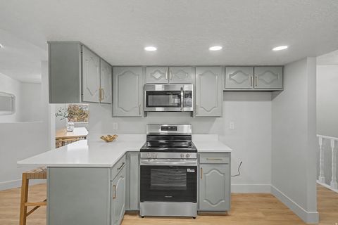 Tiny photo for 4785 PANORAMA DR, South Ogden, UT 84403 (MLS # 2144652)