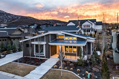 Tiny photo for 2565 LEDGER WAY, Park City, UT 84060 (MLS # 2141618)