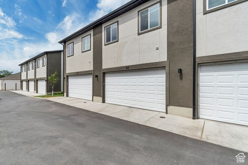 SPRINGVILLE TOWNS - Residential