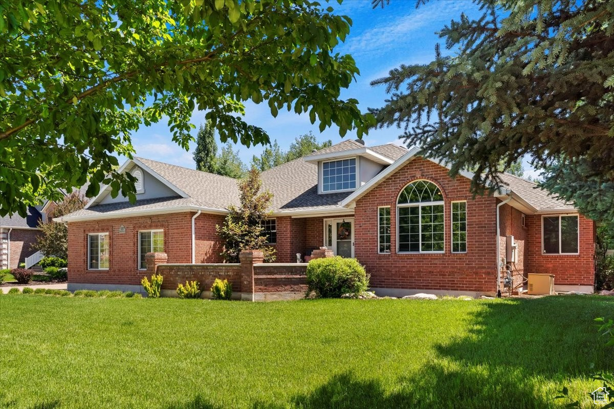 TRAPPER'S POINTE - Residential