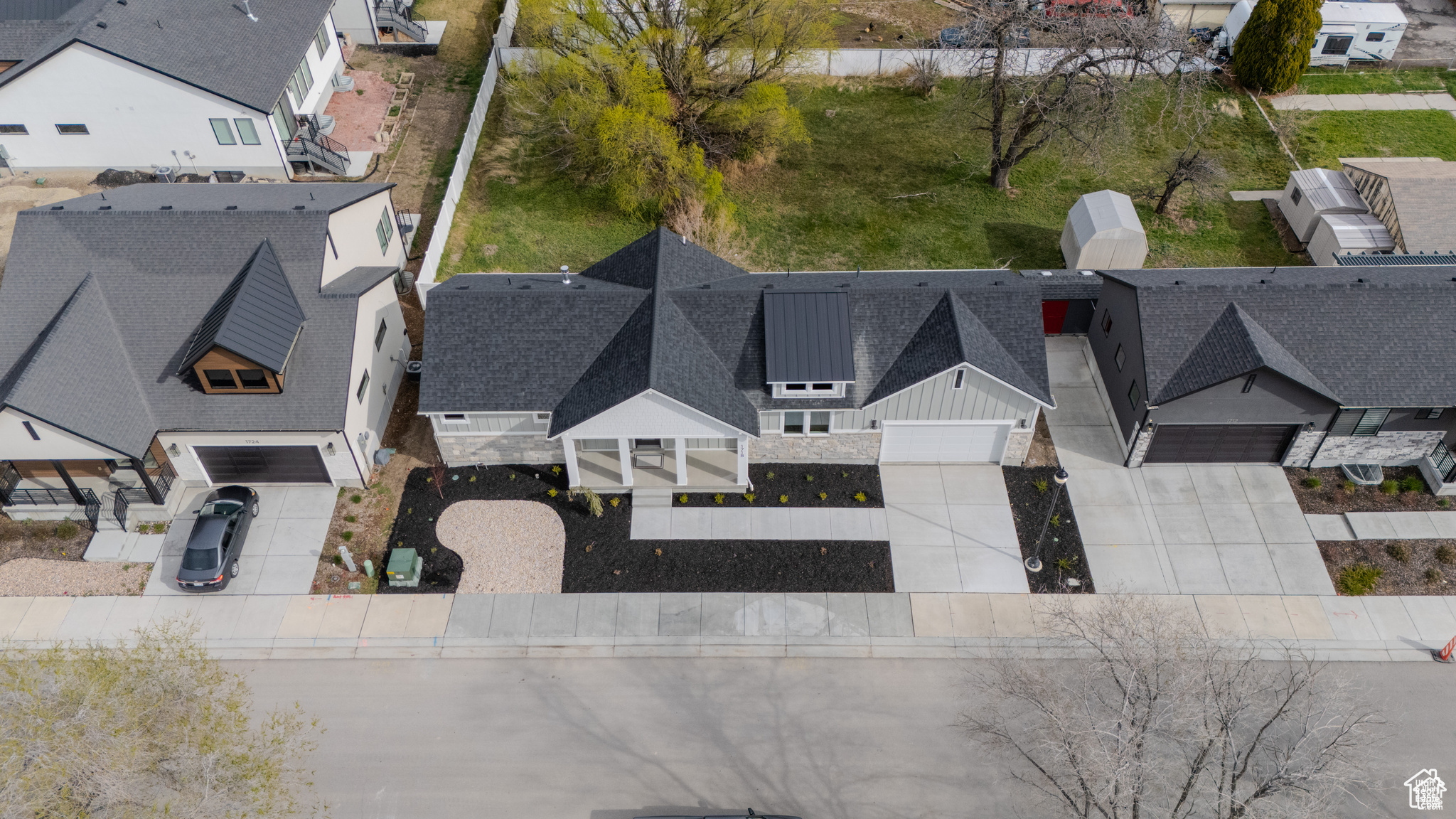 SUNSET VILLAS - Residential