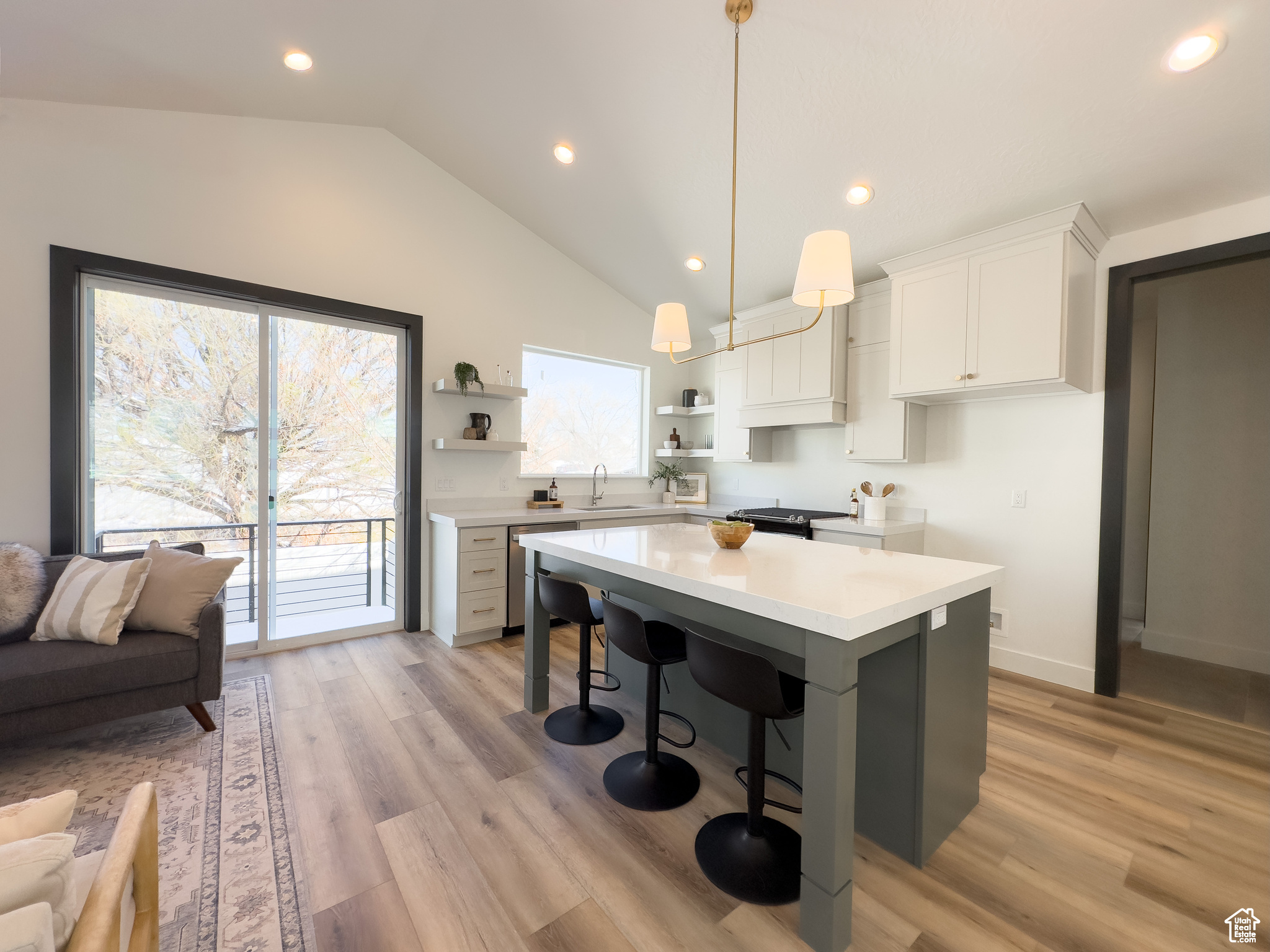 SUNSET VILLAS - Residential