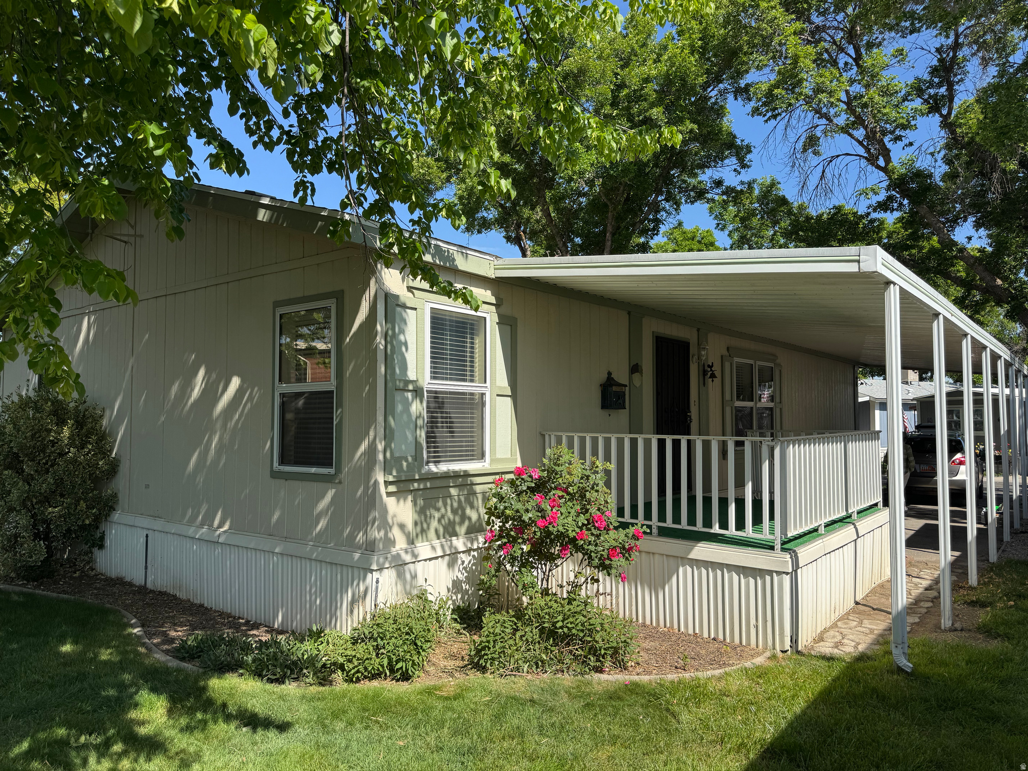 COTTONWOOD COVES MOBILE HOME PARK - Residential