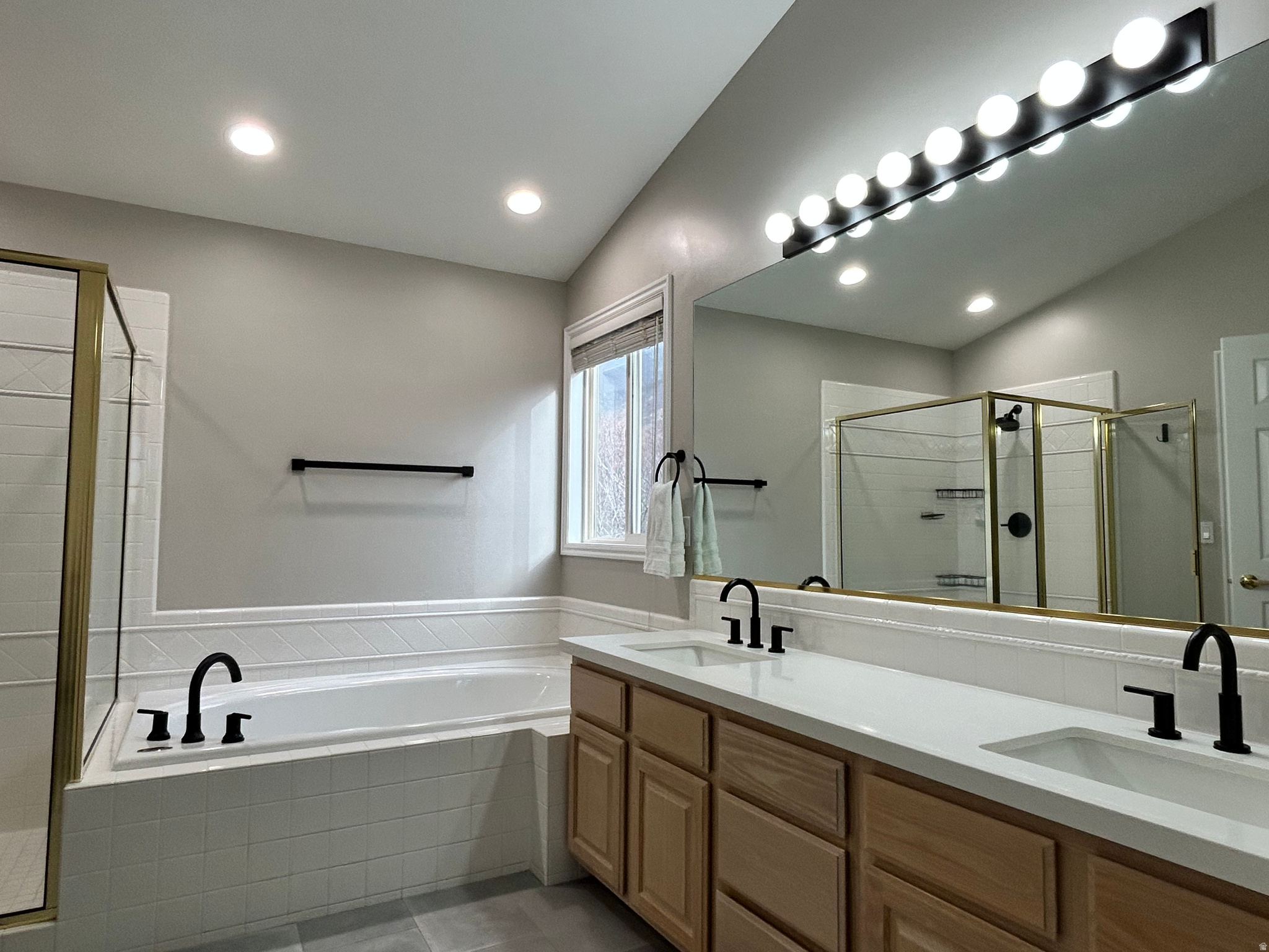 MASTERS - Residential