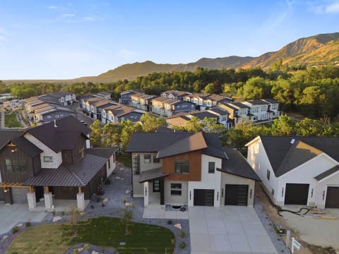 Tiny photo for 1326 E SUNSET CT #304, Ogden, UT 84403 (MLS # 2179848)