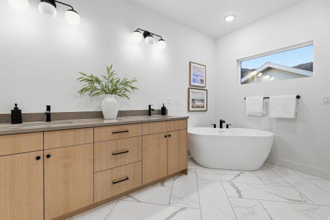 Tiny photo for 1326 E SUNSET CT #304, Ogden, UT 84403 (MLS # 2179848)