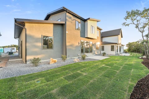 Tiny photo for 1326 E SUNSET CT #304, Ogden, UT 84403 (MLS # 2179848)