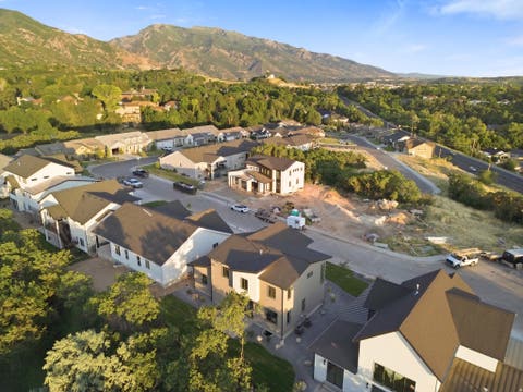 Tiny photo for 1326 E SUNSET CT #304, Ogden, UT 84403 (MLS # 2179848)
