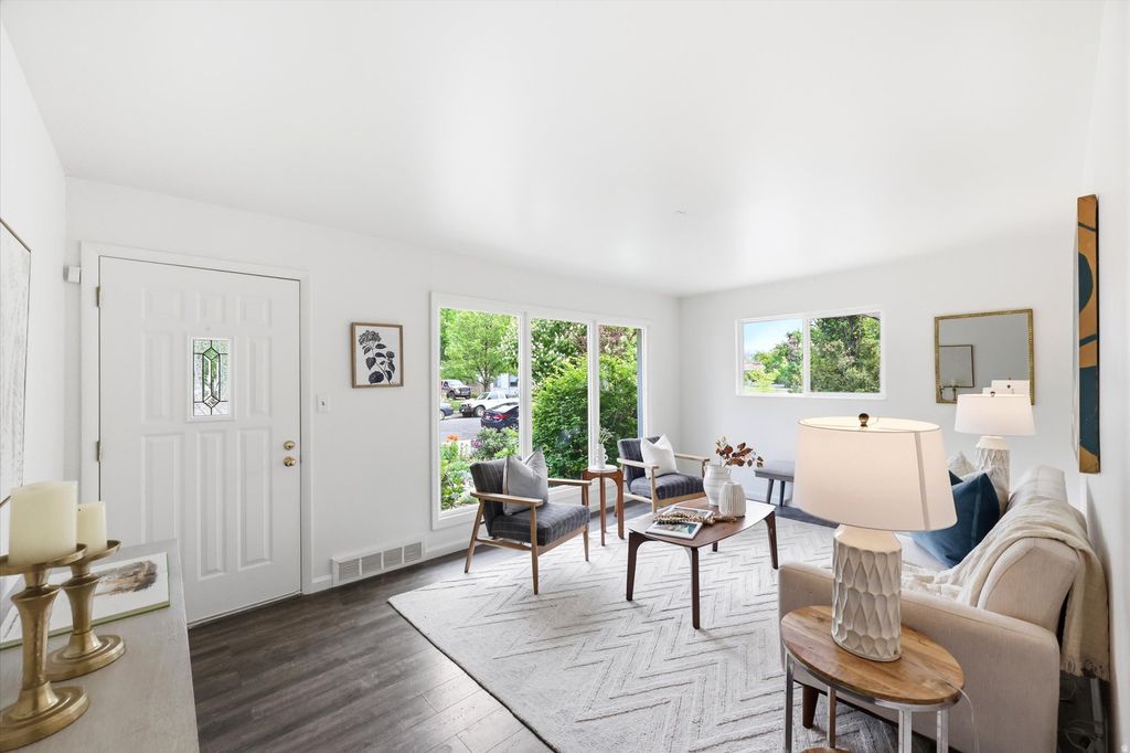 Photo of 669 N COLORADO ST, Salt Lake City, UT 84116 (MLS # 2156274)