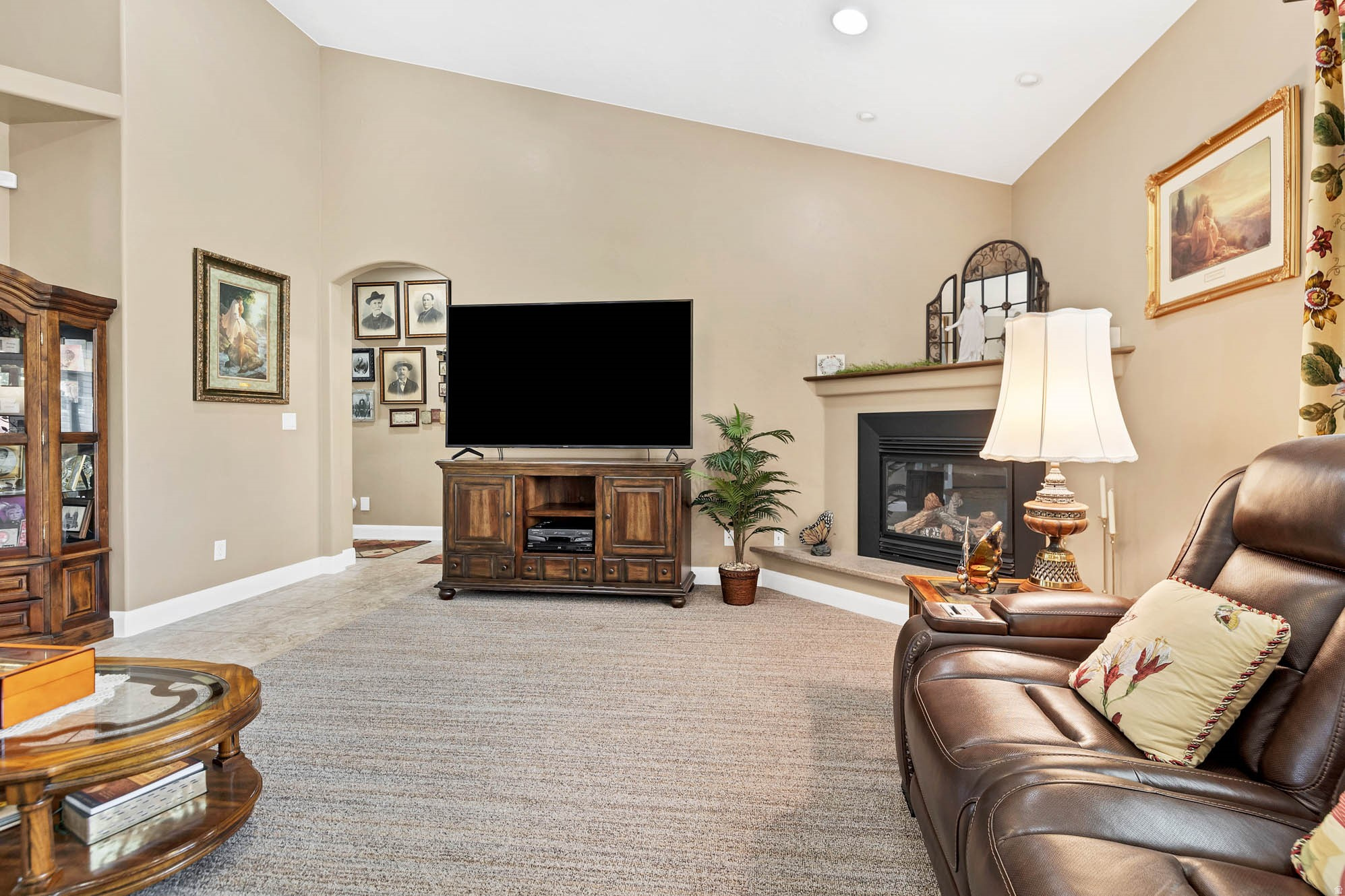 COBBLESTONE FIELDS - Residential