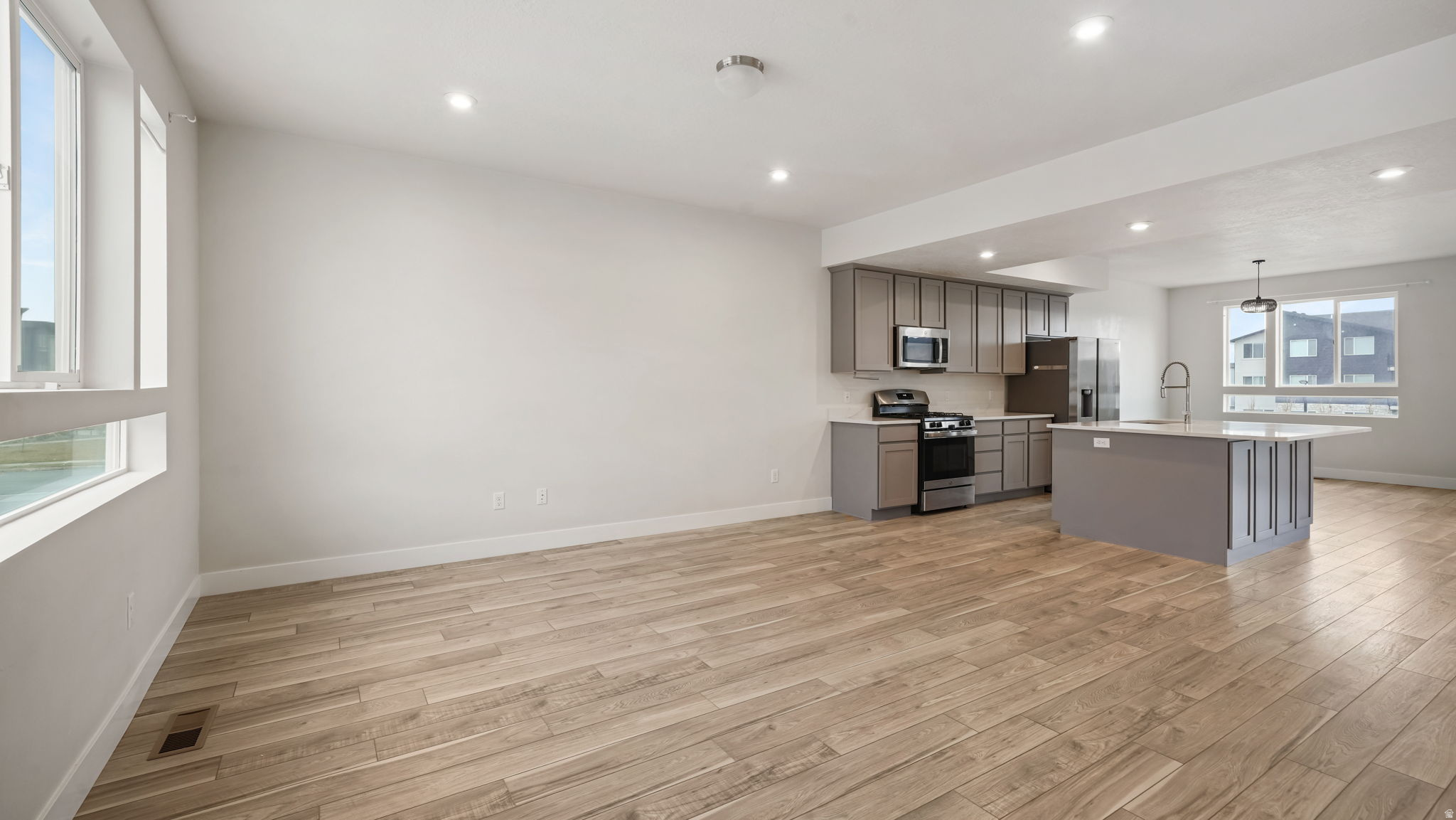 ROCKWELL RANCH - Residential