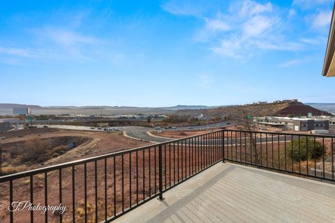 Tiny photo for 840 N TWIN LAKES DR #430, Saint George, UT 84770 (MLS # 2126349)