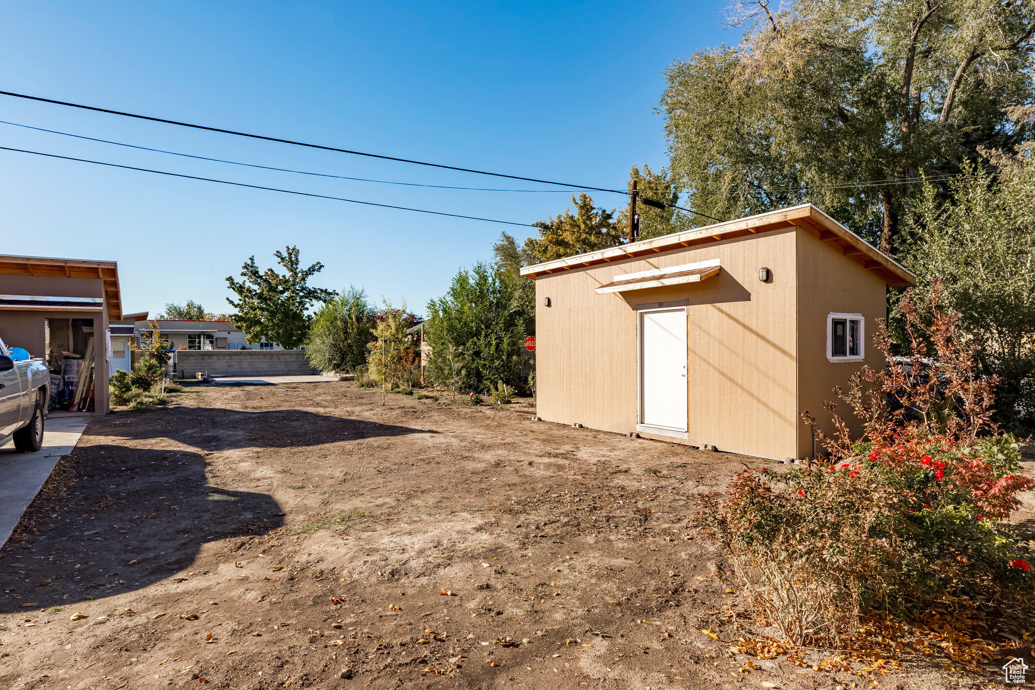 VILLAGE GARDENS - Residential