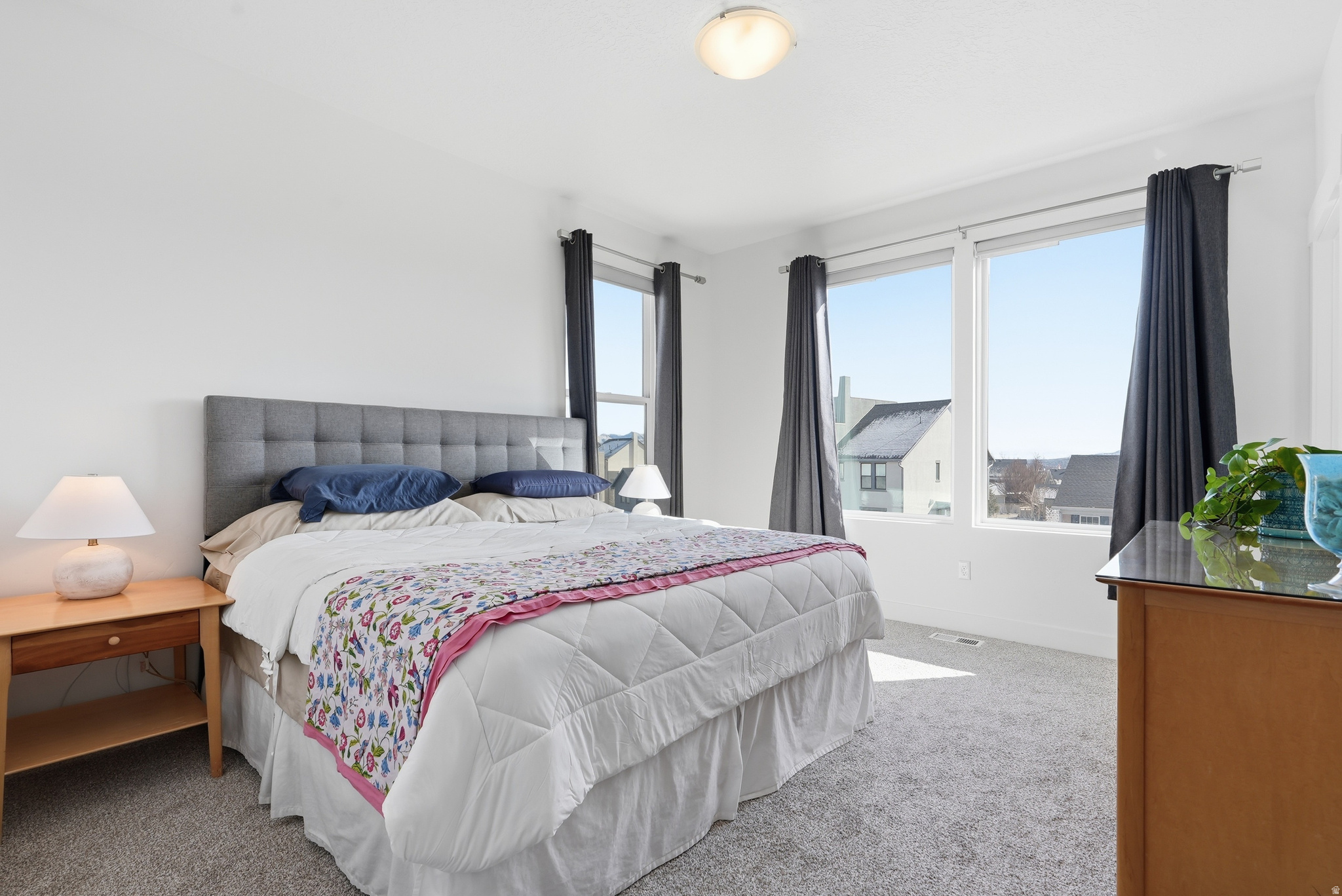 DAYBREAK - Residential