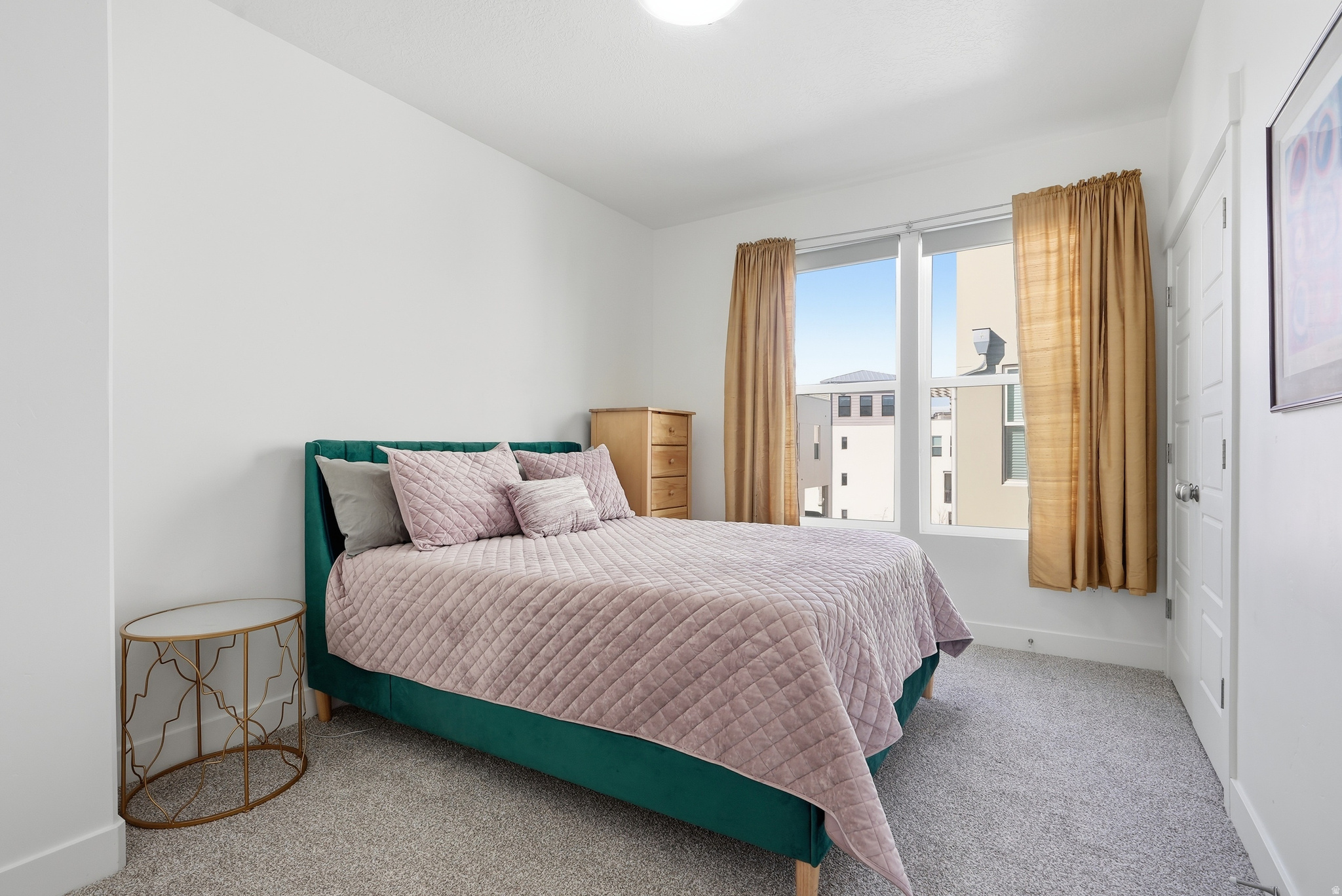 DAYBREAK - Residential