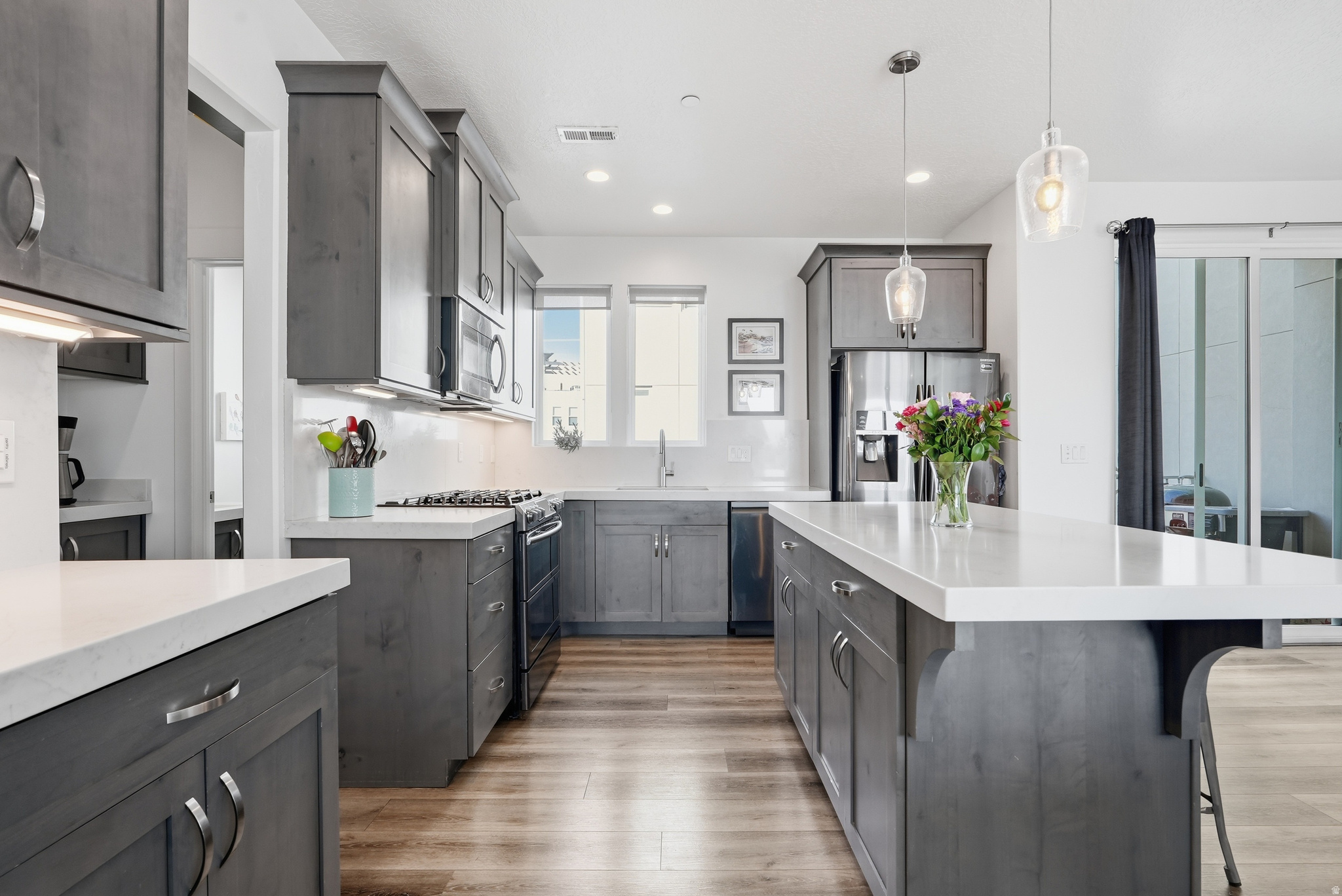 DAYBREAK - Residential