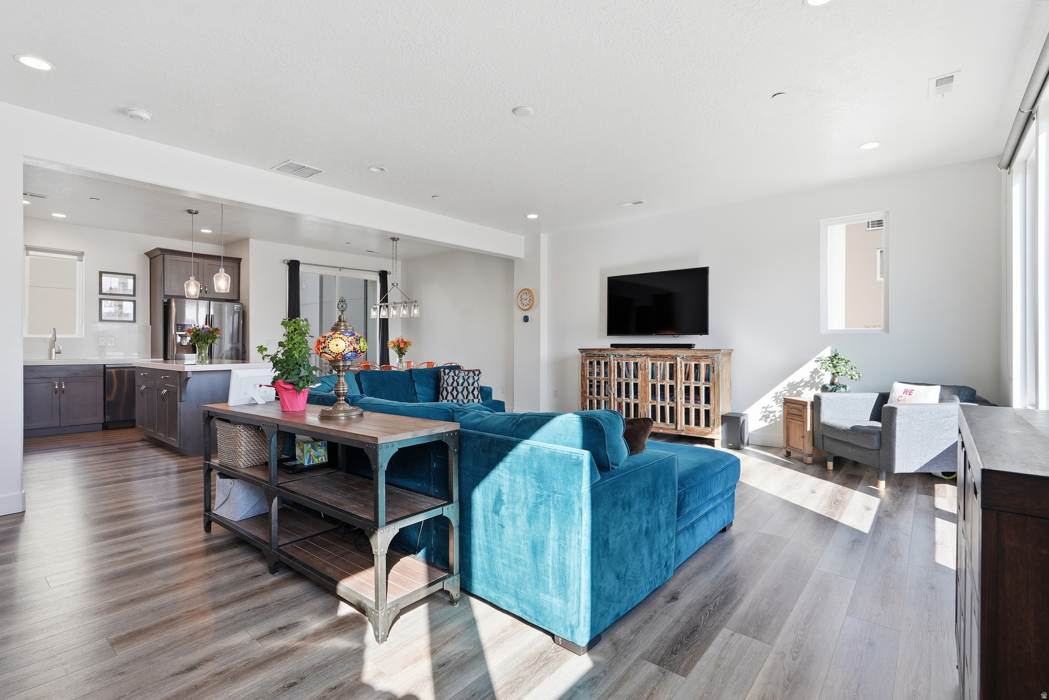 DAYBREAK - Residential