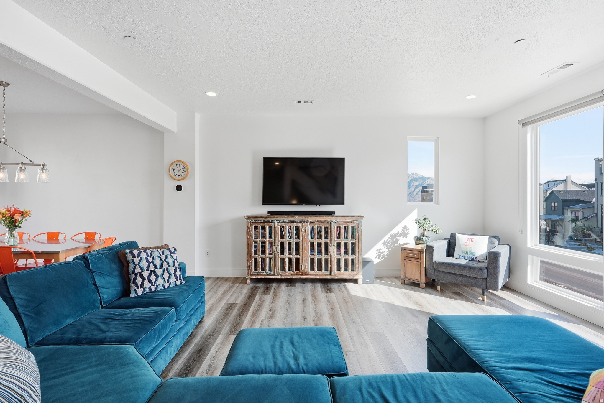 DAYBREAK - Residential