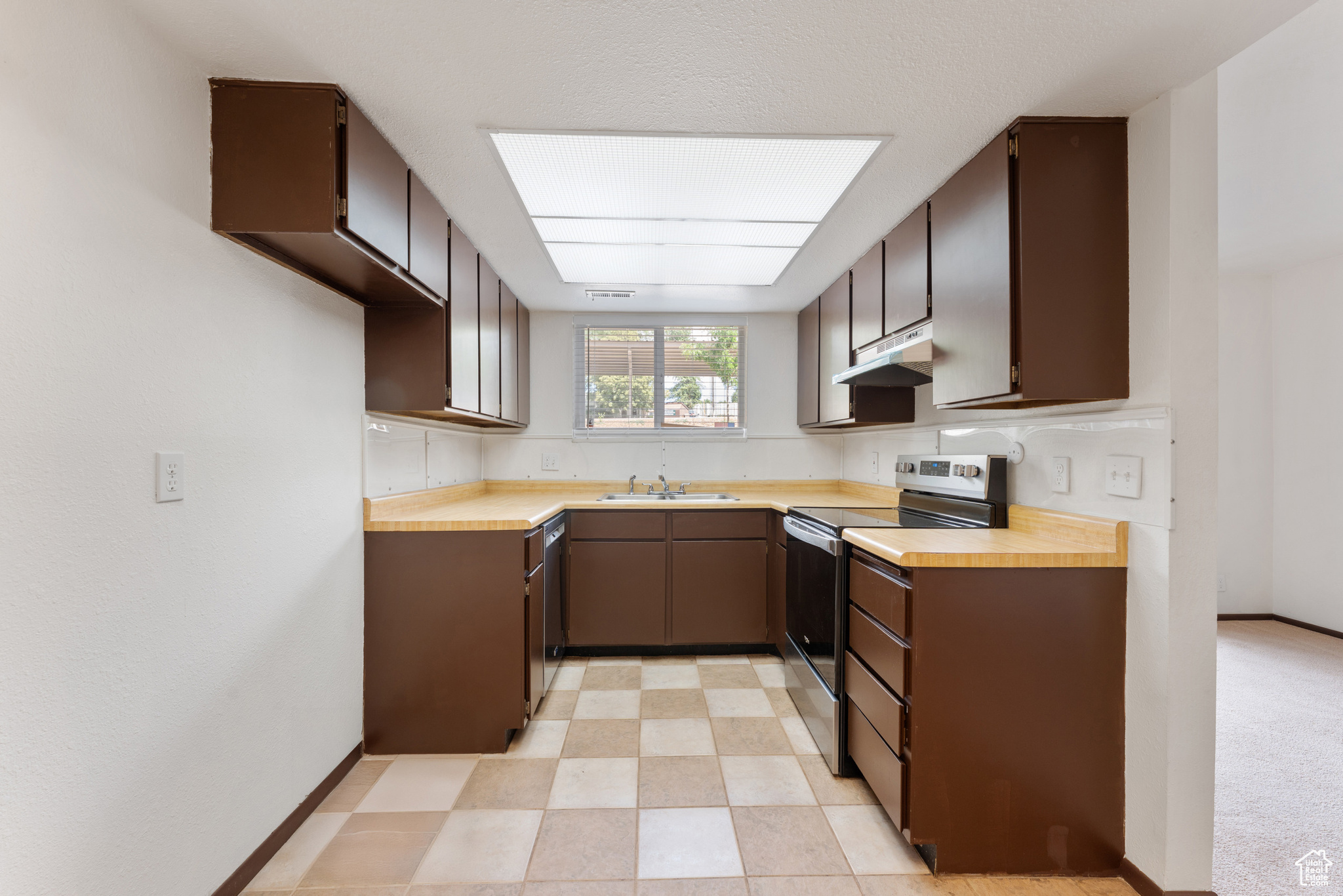 QUAILBROOK EAST - Residential