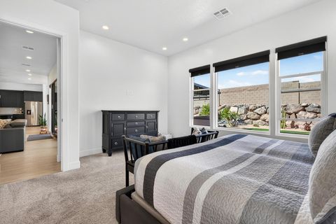 Tiny photo for 111 N BLACK AVE, Washington, UT 84780 (MLS # 2145334)