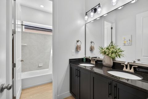 Tiny photo for 111 N BLACK AVE, Washington, UT 84780 (MLS # 2145334)