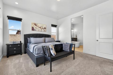 Tiny photo for 111 N BLACK AVE, Washington, UT 84780 (MLS # 2145334)