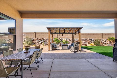 Tiny photo for 111 N BLACK AVE, Washington, UT 84780 (MLS # 2145334)