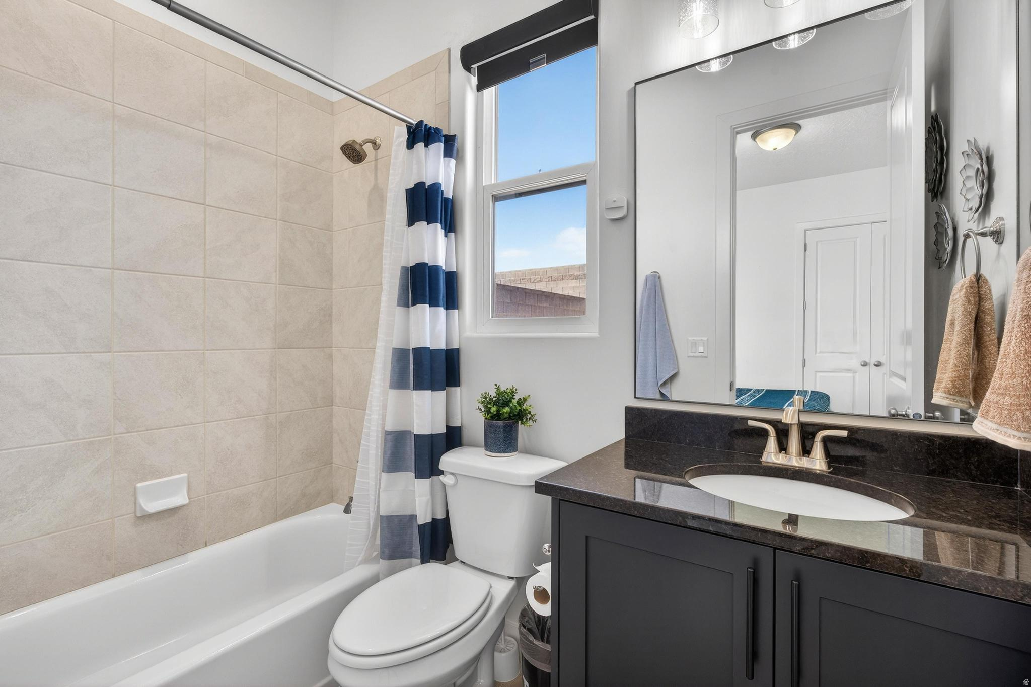 VIEWS AT CORAL CANYON PH 4 - Residential