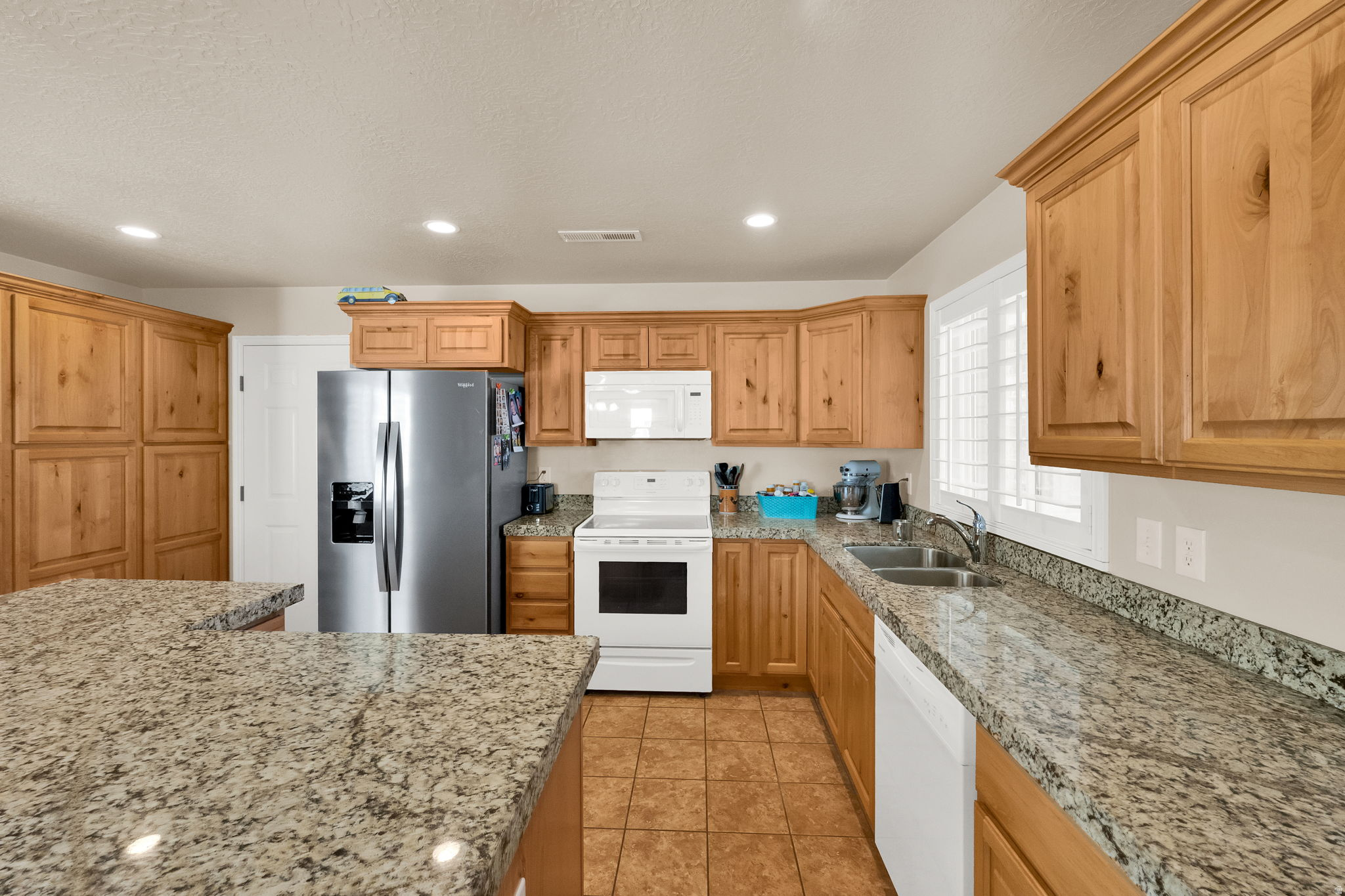 MIRA VISTA PUD 2ND AMD - Residential Income