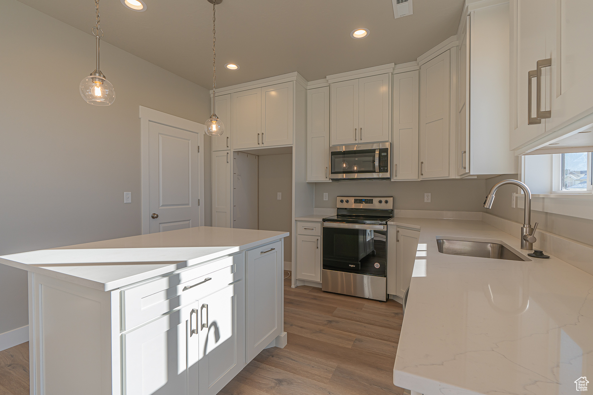 FIREFLY ESTATES - Residential